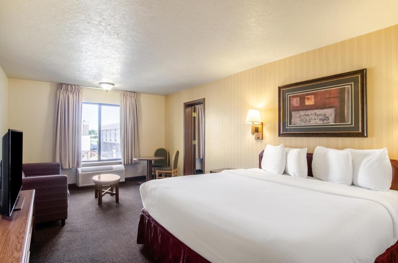 פורט קולינס Americas Best Value Inn & Suites Ft Collins E At I-25 מראה חיצוני תמונה